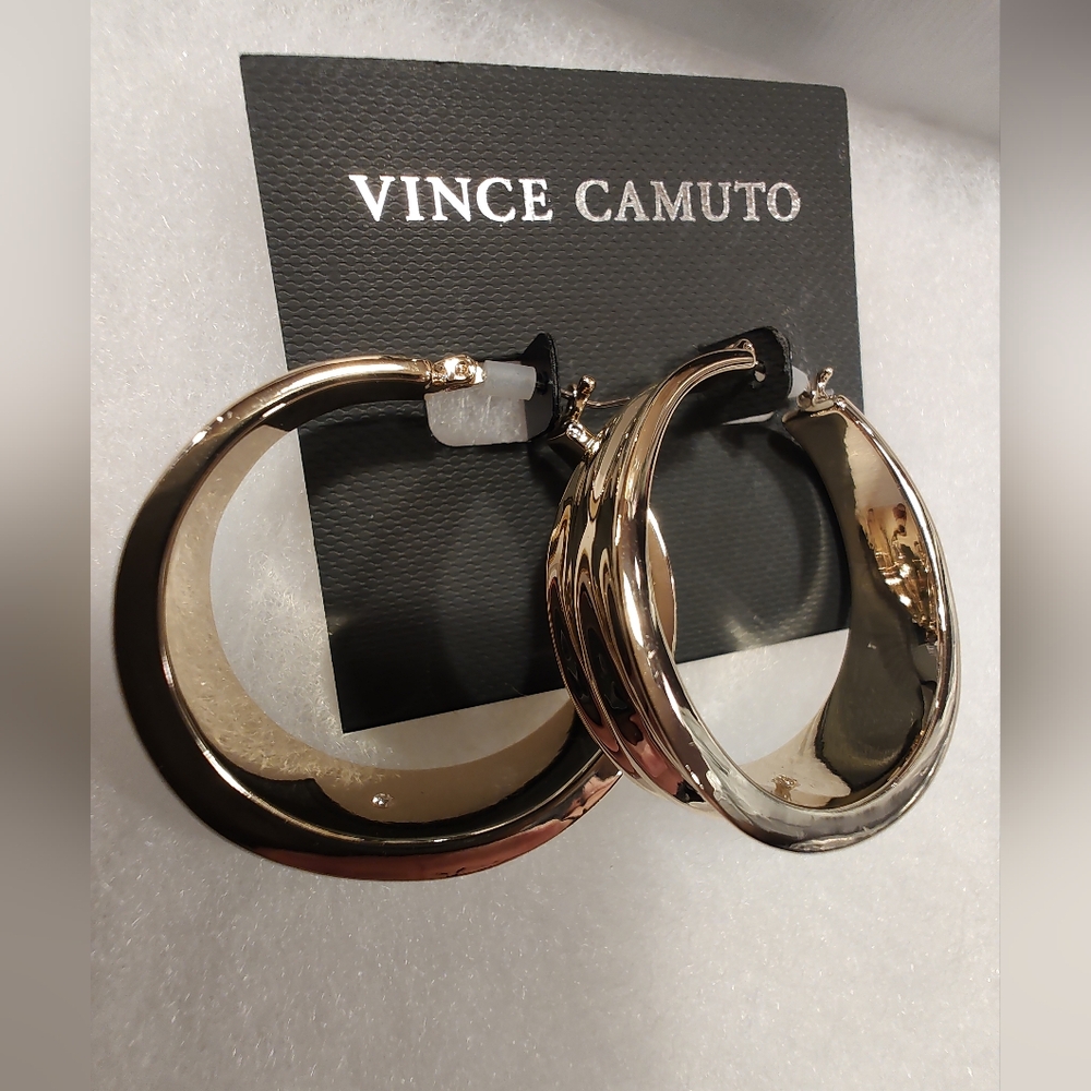 NWT Vince Camuto Gold Hoop Earrings, 1.5"